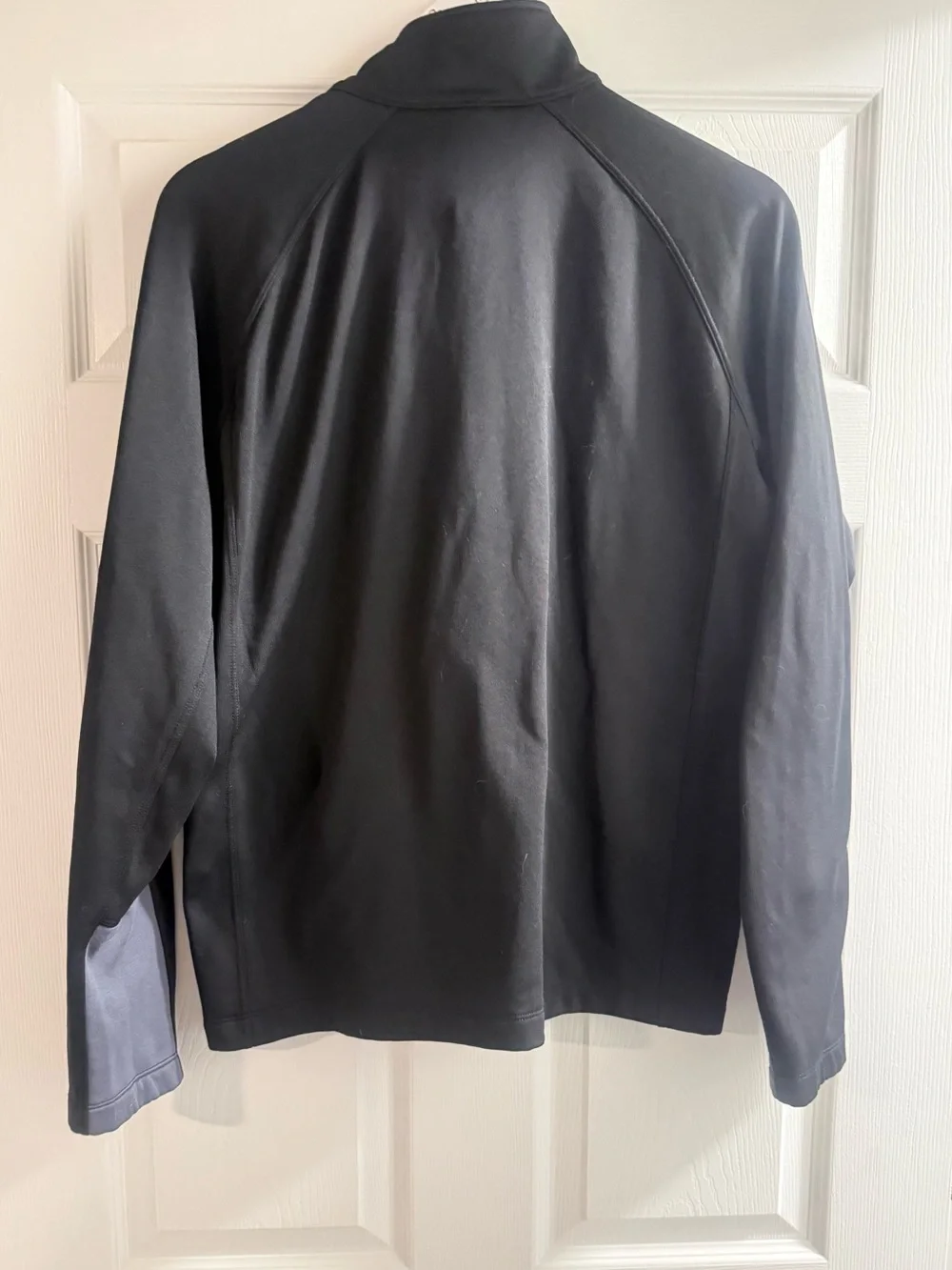The North Face Men’s Quarter Zip Soft Shell Pullover – Black – Size L